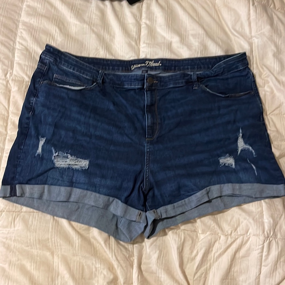 Universal Thread high rise midi shorts size 26W